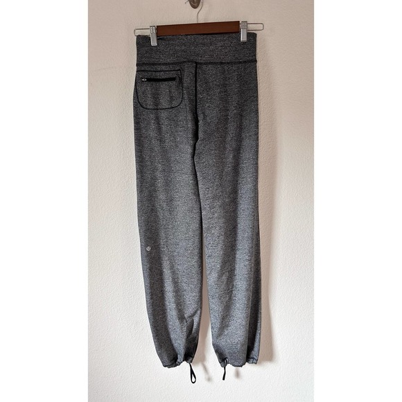 Lululemon Cinchable Cuff High-Rise Jogger Size 4 - Picture 6 of 6